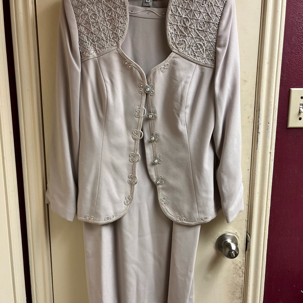 Yvonne Lafleur Grey Blazer and Skirt set
